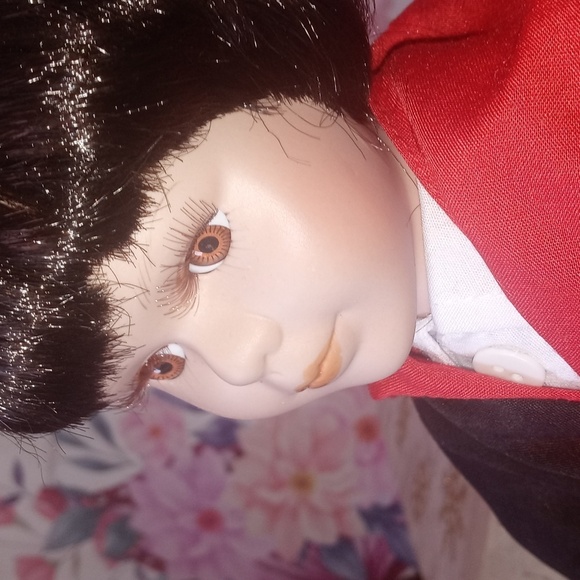 Porcelain doll graduated doll new - Picture 3 of 12